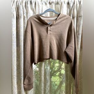 Cropped Brown Long Sleeve